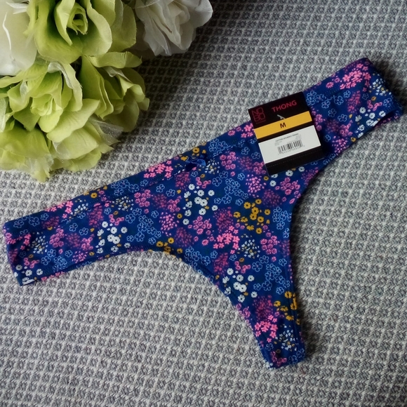 🏖️Thong🏖️ - Picture 1 of 2